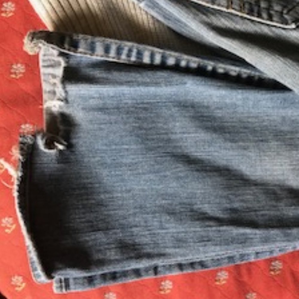 True Religion World Tour Bobby Distressed Jeans - Picture 8 of 10